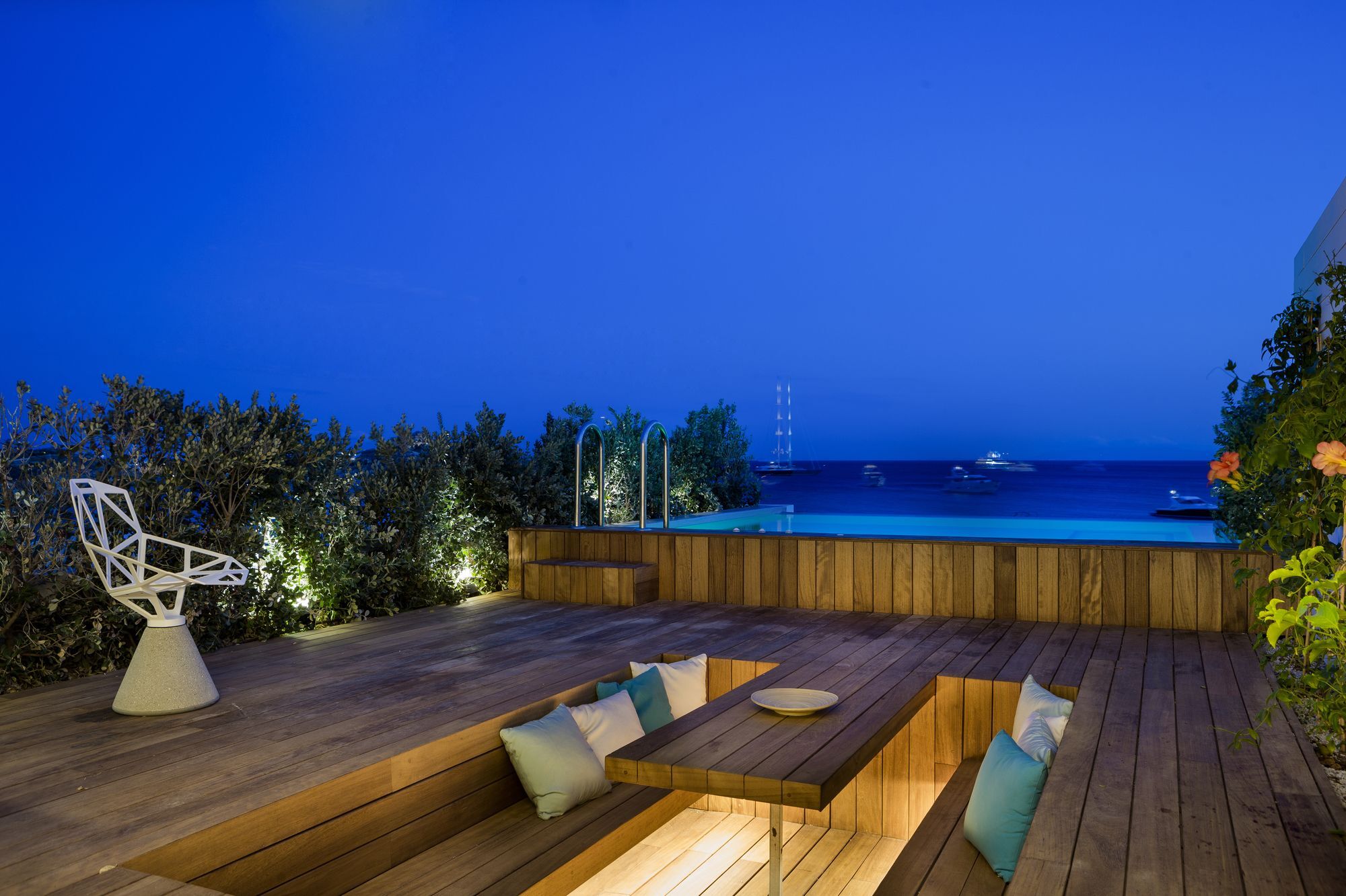 Mykonos Dove Beachfront Otel 5*